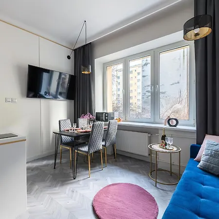 Stylish In The Center By Renters Apartment Warsaw