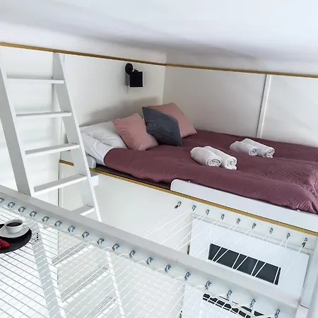 Stylish In The Center By Renters Warsaw