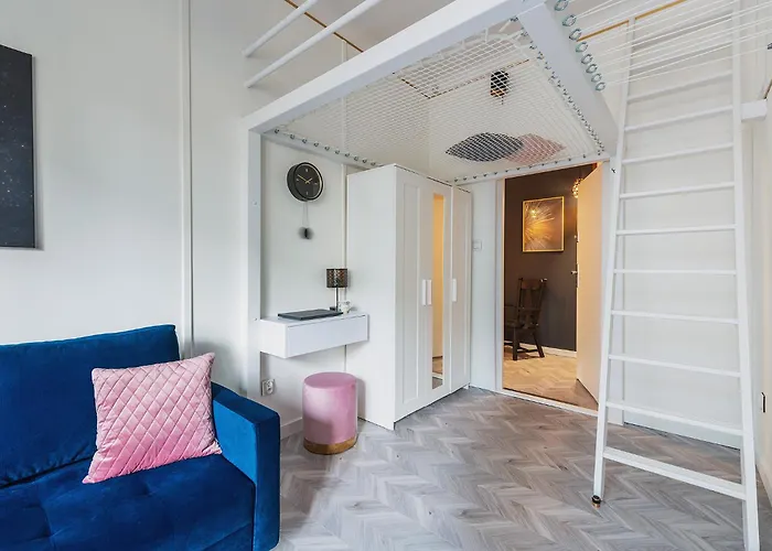 Apartament Stylish In The Center By Renters Warszawa