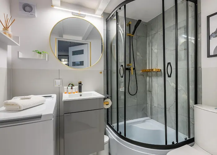 Stylish In The Center By Renters Apartament *