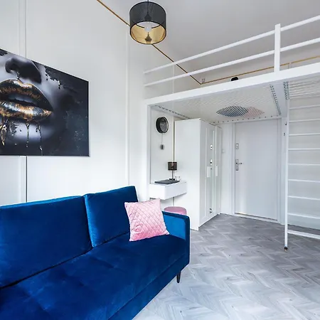Appartement Stylish In The Center By Renters Warschau